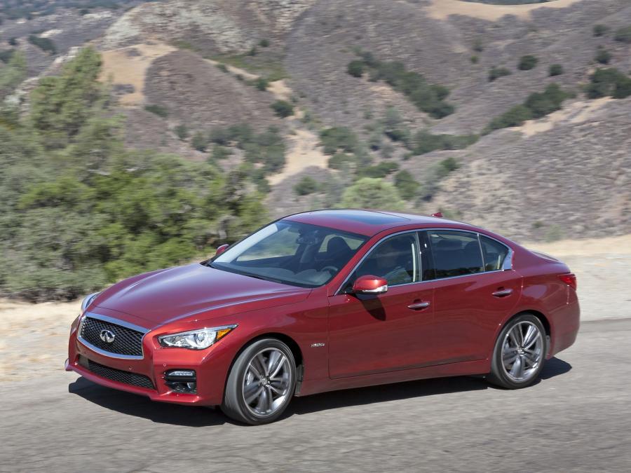  Infiniti Q50 S Hybrid 2013 года  (фото 7 из 16)